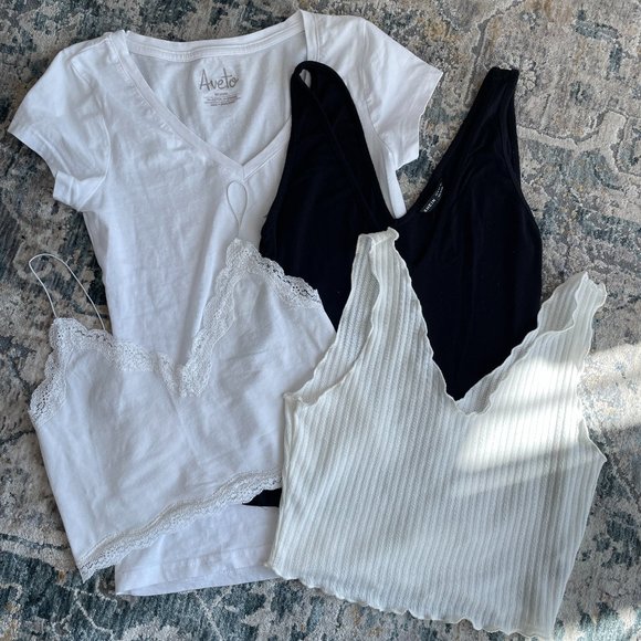 Minimalist casual basic tops bundle 4 pcs - Picture 2 of 6